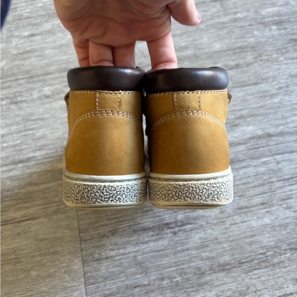 Brown Ciciban Shoes with Velcro Straps - Picture 3 of 8